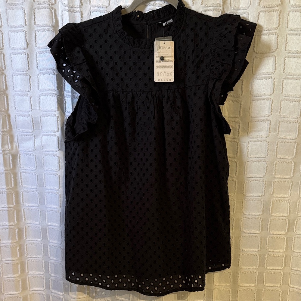 Black Eyelet Ruffle Sleeve Top